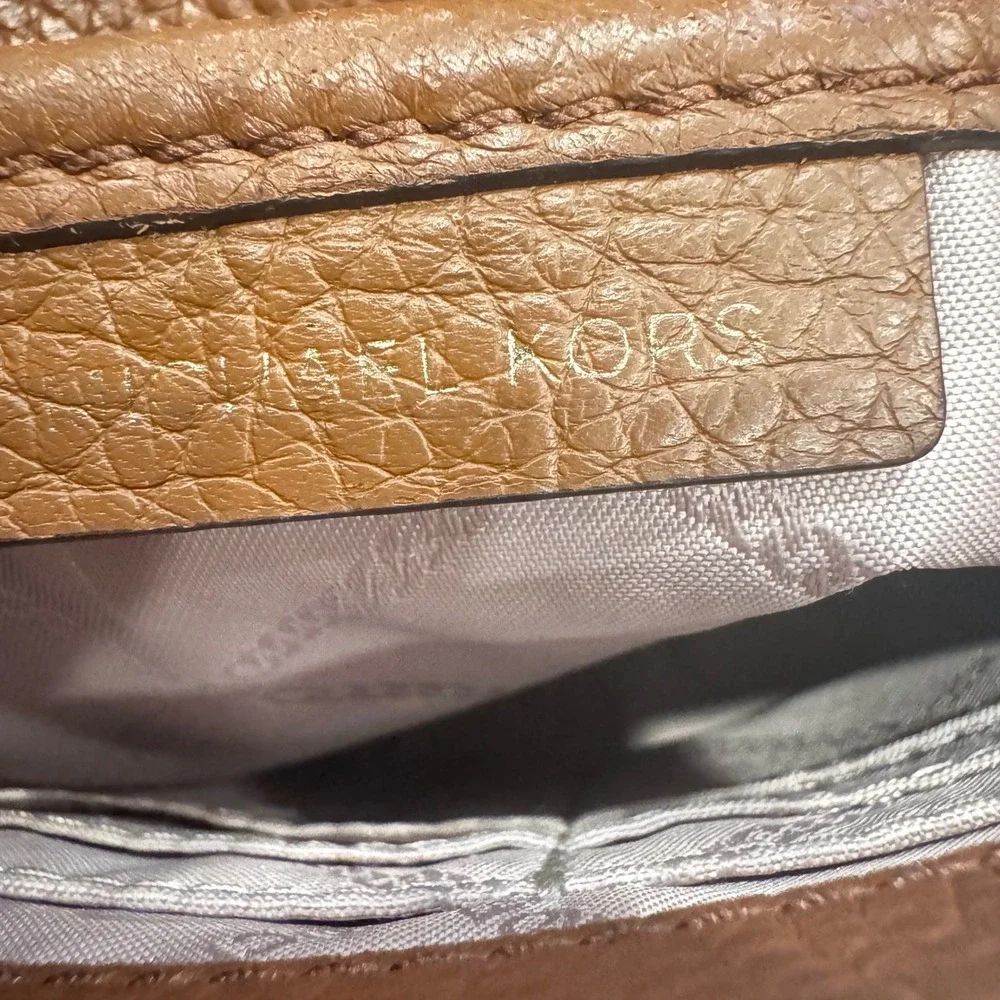 Michael Kors Bedford Legacy‎ Luggage Brown Leather Flap Crossbody 2003 EUC 9x5x3